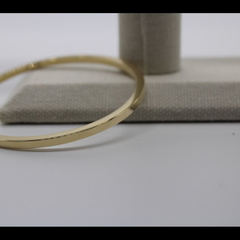 14k Gold Slip on Squared Bangle - Picture 14 of 14
